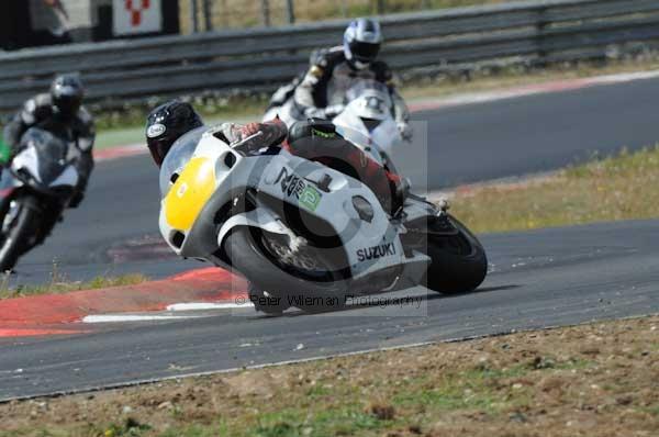 enduro digital images, endurodigitalimages, event digital images, eventdigitalimages, no limits, peter wileman photography, racing digital images, trackday digital images, trackday photos, vmcc banbury run