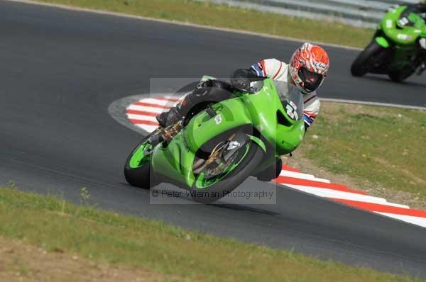 enduro digital images, endurodigitalimages, event digital images, eventdigitalimages, no limits, peter wileman photography, racing digital images, trackday digital images, trackday photos, vmcc banbury run