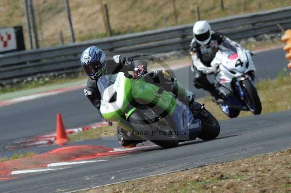 enduro digital images, endurodigitalimages, event digital images, eventdigitalimages, no limits, peter wileman photography, racing digital images, trackday digital images, trackday photos, vmcc banbury run