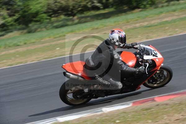 enduro digital images, endurodigitalimages, event digital images, eventdigitalimages, no limits, peter wileman photography, racing digital images, trackday digital images, trackday photos, vmcc banbury run