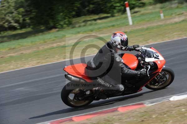 enduro digital images, endurodigitalimages, event digital images, eventdigitalimages, no limits, peter wileman photography, racing digital images, trackday digital images, trackday photos, vmcc banbury run