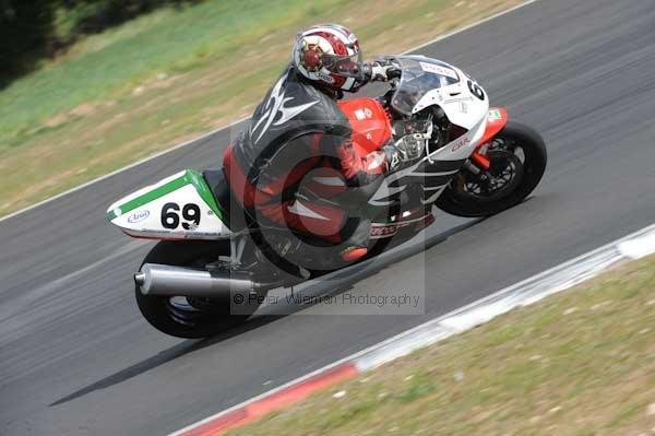 enduro digital images, endurodigitalimages, event digital images, eventdigitalimages, no limits, peter wileman photography, racing digital images, trackday digital images, trackday photos, vmcc banbury run