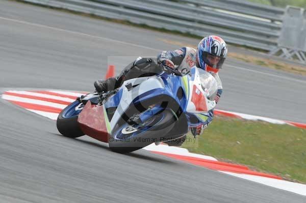 enduro digital images, endurodigitalimages, event digital images, eventdigitalimages, no limits, peter wileman photography, racing digital images, trackday digital images, trackday photos, vmcc banbury run