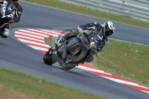 enduro digital images, endurodigitalimages, event digital images, eventdigitalimages, no limits, peter wileman photography, racing digital images, trackday digital images, trackday photos, vmcc banbury run