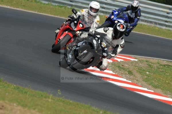 enduro digital images, endurodigitalimages, event digital images, eventdigitalimages, no limits, peter wileman photography, racing digital images, trackday digital images, trackday photos, vmcc banbury run