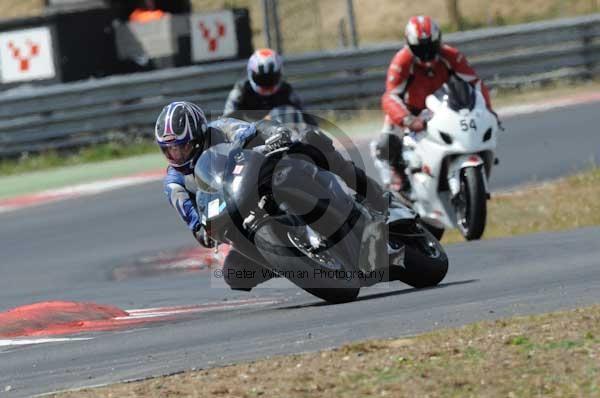 enduro digital images, endurodigitalimages, event digital images, eventdigitalimages, no limits, peter wileman photography, racing digital images, trackday digital images, trackday photos, vmcc banbury run