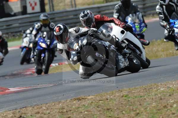 enduro digital images, endurodigitalimages, event digital images, eventdigitalimages, no limits, peter wileman photography, racing digital images, trackday digital images, trackday photos, vmcc banbury run