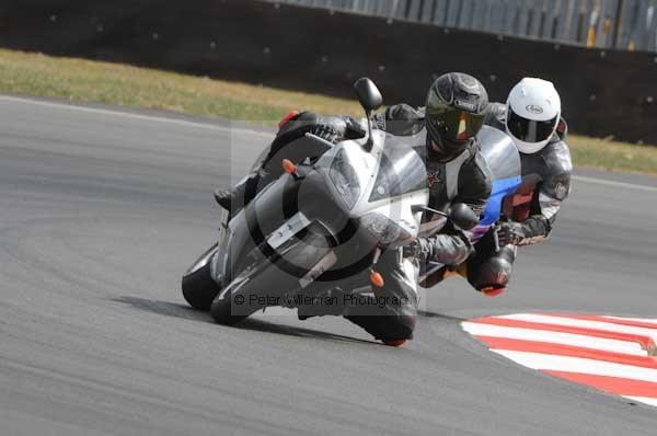 enduro digital images, endurodigitalimages, event digital images, eventdigitalimages, no limits, peter wileman photography, racing digital images, trackday digital images, trackday photos, vmcc banbury run