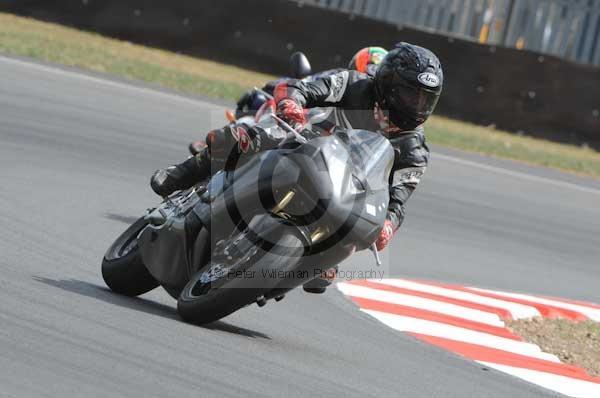 enduro digital images, endurodigitalimages, event digital images, eventdigitalimages, no limits, peter wileman photography, racing digital images, trackday digital images, trackday photos, vmcc banbury run