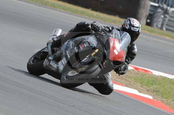 enduro digital images, endurodigitalimages, event digital images, eventdigitalimages, no limits, peter wileman photography, racing digital images, trackday digital images, trackday photos, vmcc banbury run