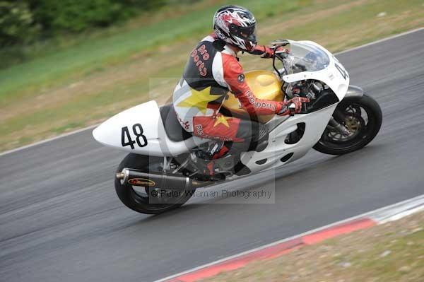enduro digital images, endurodigitalimages, event digital images, eventdigitalimages, no limits, peter wileman photography, racing digital images, trackday digital images, trackday photos, vmcc banbury run