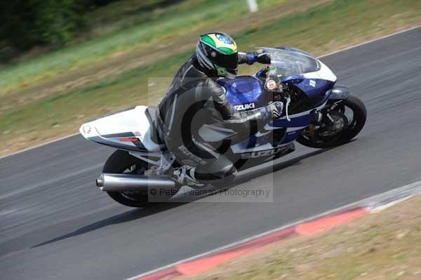 enduro digital images, endurodigitalimages, event digital images, eventdigitalimages, no limits, peter wileman photography, racing digital images, trackday digital images, trackday photos, vmcc banbury run