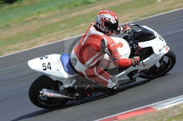 enduro digital images, endurodigitalimages, event digital images, eventdigitalimages, no limits, peter wileman photography, racing digital images, trackday digital images, trackday photos, vmcc banbury run