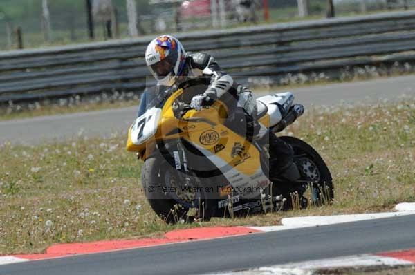 enduro digital images, endurodigitalimages, event digital images, eventdigitalimages, no limits, peter wileman photography, racing digital images, trackday digital images, trackday photos, vmcc banbury run