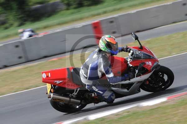 enduro digital images, endurodigitalimages, event digital images, eventdigitalimages, no limits, peter wileman photography, racing digital images, trackday digital images, trackday photos, vmcc banbury run