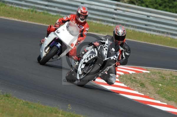 enduro digital images, endurodigitalimages, event digital images, eventdigitalimages, no limits, peter wileman photography, racing digital images, trackday digital images, trackday photos, vmcc banbury run