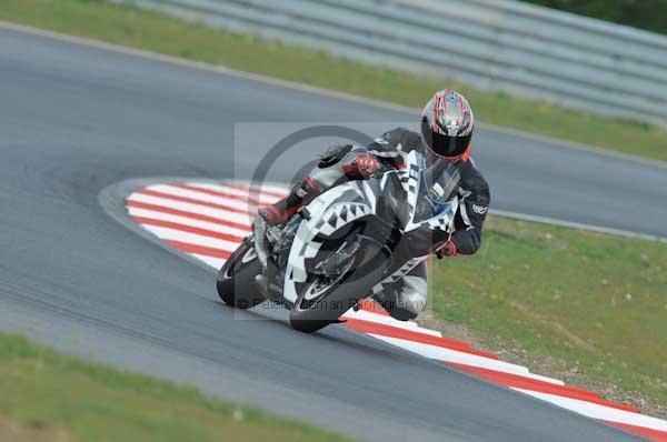enduro digital images, endurodigitalimages, event digital images, eventdigitalimages, no limits, peter wileman photography, racing digital images, trackday digital images, trackday photos, vmcc banbury run