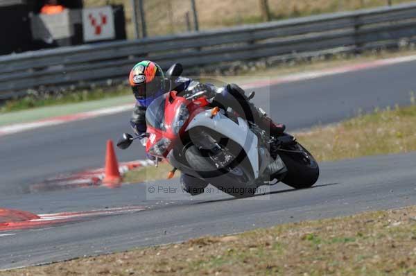 enduro digital images, endurodigitalimages, event digital images, eventdigitalimages, no limits, peter wileman photography, racing digital images, trackday digital images, trackday photos, vmcc banbury run