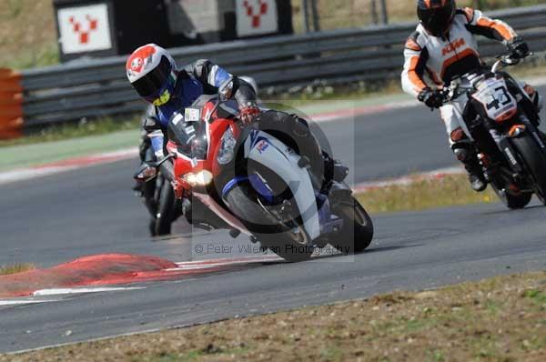 enduro digital images, endurodigitalimages, event digital images, eventdigitalimages, no limits, peter wileman photography, racing digital images, trackday digital images, trackday photos, vmcc banbury run