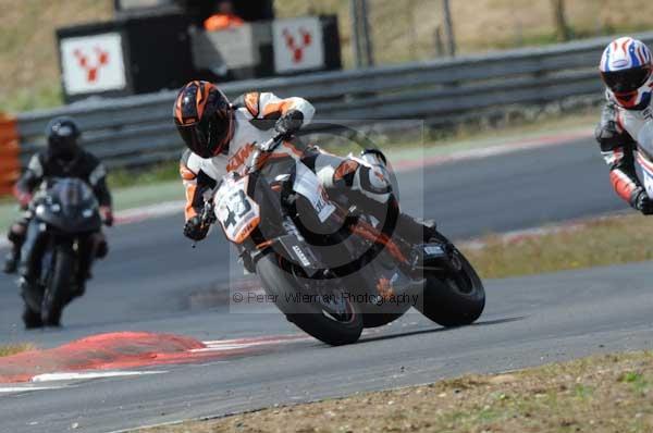 enduro digital images, endurodigitalimages, event digital images, eventdigitalimages, no limits, peter wileman photography, racing digital images, trackday digital images, trackday photos, vmcc banbury run