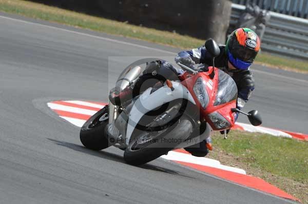 enduro digital images, endurodigitalimages, event digital images, eventdigitalimages, no limits, peter wileman photography, racing digital images, trackday digital images, trackday photos, vmcc banbury run
