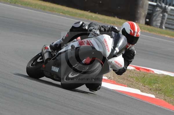 enduro digital images, endurodigitalimages, event digital images, eventdigitalimages, no limits, peter wileman photography, racing digital images, trackday digital images, trackday photos, vmcc banbury run