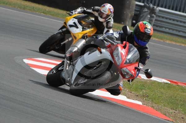 enduro digital images, endurodigitalimages, event digital images, eventdigitalimages, no limits, peter wileman photography, racing digital images, trackday digital images, trackday photos, vmcc banbury run