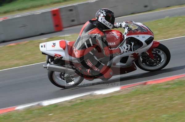 enduro digital images, endurodigitalimages, event digital images, eventdigitalimages, no limits, peter wileman photography, racing digital images, trackday digital images, trackday photos, vmcc banbury run
