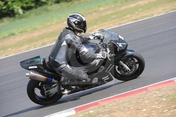 enduro digital images, endurodigitalimages, event digital images, eventdigitalimages, no limits, peter wileman photography, racing digital images, trackday digital images, trackday photos, vmcc banbury run