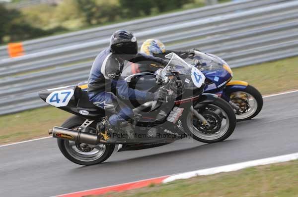 enduro digital images, endurodigitalimages, event digital images, eventdigitalimages, no limits, peter wileman photography, racing digital images, trackday digital images, trackday photos, vmcc banbury run