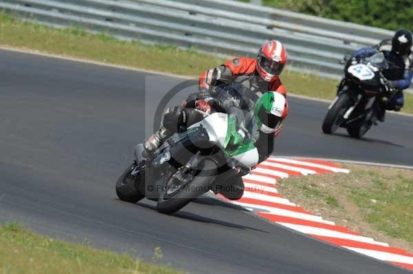 enduro digital images, endurodigitalimages, event digital images, eventdigitalimages, no limits, peter wileman photography, racing digital images, trackday digital images, trackday photos, vmcc banbury run