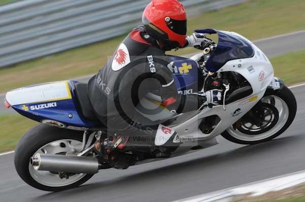enduro digital images, endurodigitalimages, event digital images, eventdigitalimages, no limits, peter wileman photography, racing digital images, trackday digital images, trackday photos, vmcc banbury run