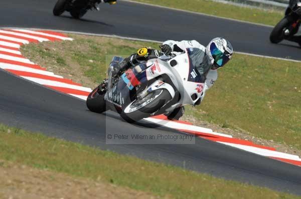 enduro digital images, endurodigitalimages, event digital images, eventdigitalimages, no limits, peter wileman photography, racing digital images, trackday digital images, trackday photos, vmcc banbury run