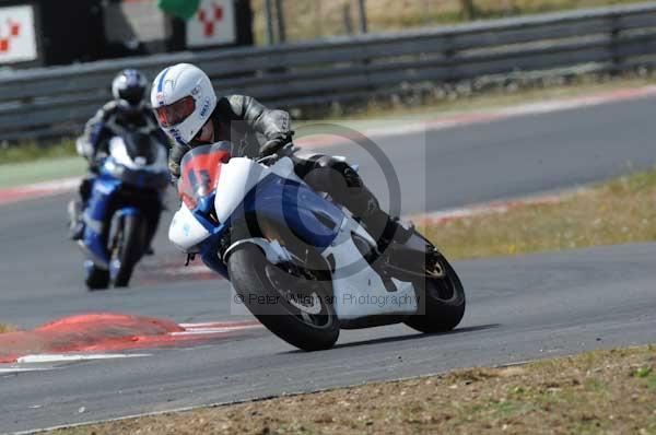 enduro digital images, endurodigitalimages, event digital images, eventdigitalimages, no limits, peter wileman photography, racing digital images, trackday digital images, trackday photos, vmcc banbury run