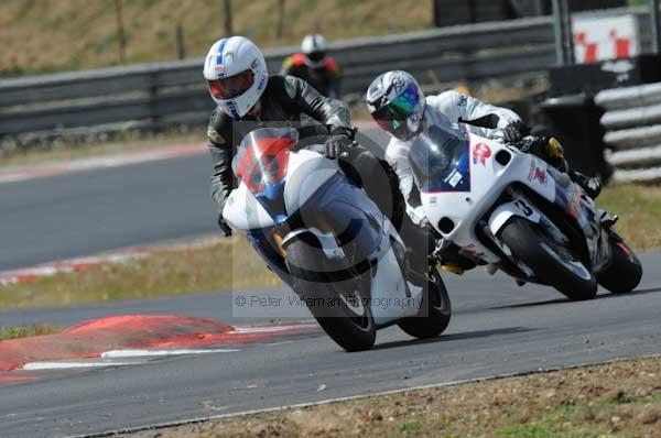 enduro digital images, endurodigitalimages, event digital images, eventdigitalimages, no limits, peter wileman photography, racing digital images, trackday digital images, trackday photos, vmcc banbury run