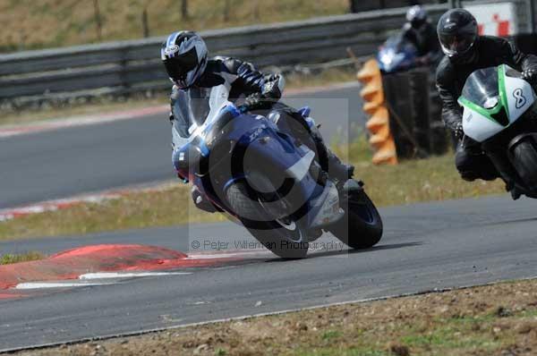 enduro digital images, endurodigitalimages, event digital images, eventdigitalimages, no limits, peter wileman photography, racing digital images, trackday digital images, trackday photos, vmcc banbury run