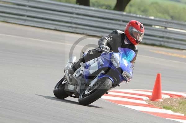 enduro digital images, endurodigitalimages, event digital images, eventdigitalimages, no limits, peter wileman photography, racing digital images, trackday digital images, trackday photos, vmcc banbury run