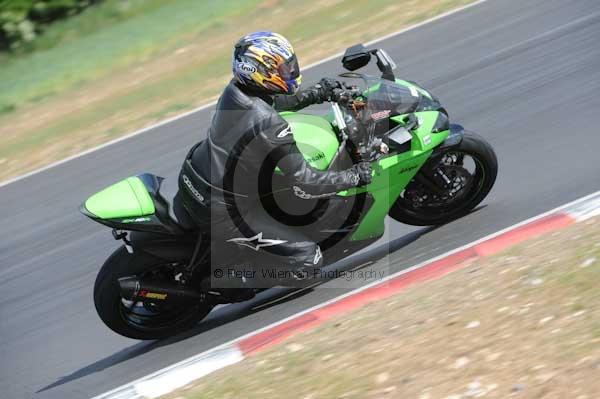 enduro digital images, endurodigitalimages, event digital images, eventdigitalimages, no limits, peter wileman photography, racing digital images, trackday digital images, trackday photos, vmcc banbury run