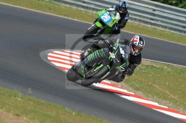 enduro digital images, endurodigitalimages, event digital images, eventdigitalimages, no limits, peter wileman photography, racing digital images, trackday digital images, trackday photos, vmcc banbury run