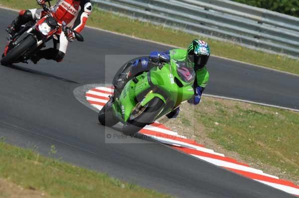 enduro digital images, endurodigitalimages, event digital images, eventdigitalimages, no limits, peter wileman photography, racing digital images, trackday digital images, trackday photos, vmcc banbury run