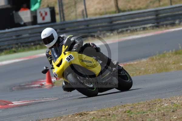 enduro digital images, endurodigitalimages, event digital images, eventdigitalimages, no limits, peter wileman photography, racing digital images, trackday digital images, trackday photos, vmcc banbury run