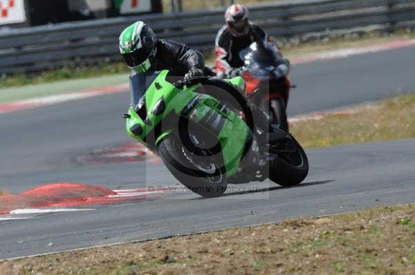 enduro digital images, endurodigitalimages, event digital images, eventdigitalimages, no limits, peter wileman photography, racing digital images, trackday digital images, trackday photos, vmcc banbury run