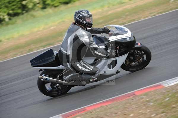 enduro digital images, endurodigitalimages, event digital images, eventdigitalimages, no limits, peter wileman photography, racing digital images, trackday digital images, trackday photos, vmcc banbury run
