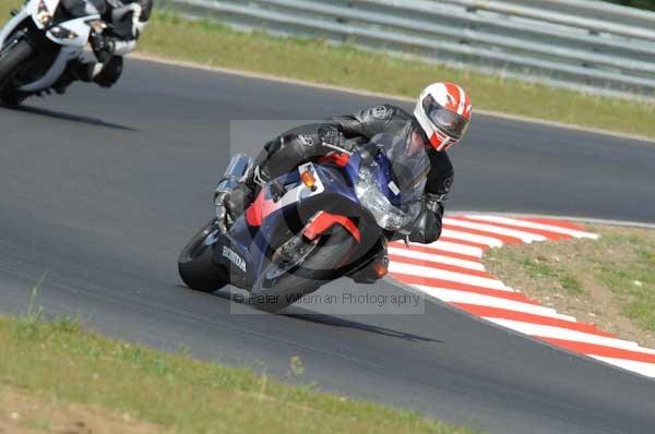enduro digital images, endurodigitalimages, event digital images, eventdigitalimages, no limits, peter wileman photography, racing digital images, trackday digital images, trackday photos, vmcc banbury run
