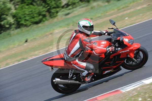 enduro digital images, endurodigitalimages, event digital images, eventdigitalimages, no limits, peter wileman photography, racing digital images, trackday digital images, trackday photos, vmcc banbury run