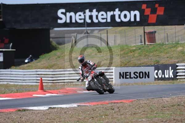enduro digital images, endurodigitalimages, event digital images, eventdigitalimages, no limits, peter wileman photography, racing digital images, trackday digital images, trackday photos, vmcc banbury run