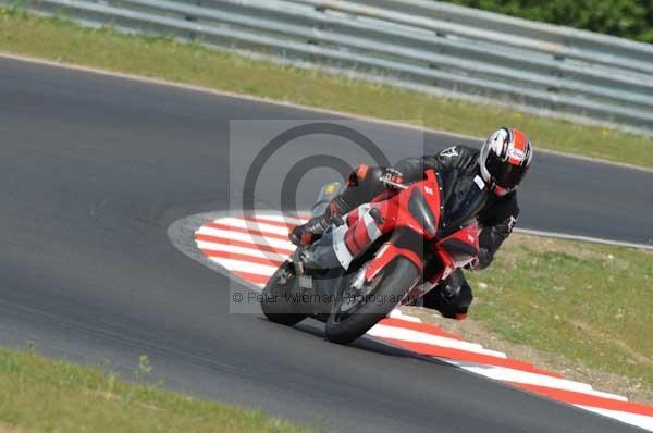 enduro digital images, endurodigitalimages, event digital images, eventdigitalimages, no limits, peter wileman photography, racing digital images, trackday digital images, trackday photos, vmcc banbury run