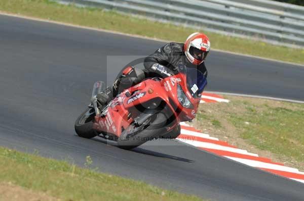 enduro digital images, endurodigitalimages, event digital images, eventdigitalimages, no limits, peter wileman photography, racing digital images, trackday digital images, trackday photos, vmcc banbury run