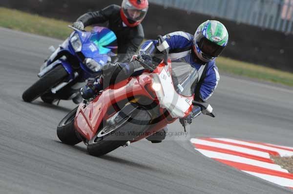 enduro digital images, endurodigitalimages, event digital images, eventdigitalimages, no limits, peter wileman photography, racing digital images, trackday digital images, trackday photos, vmcc banbury run