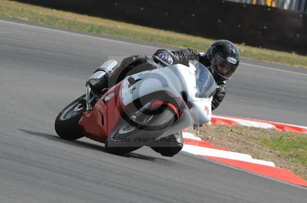 enduro digital images, endurodigitalimages, event digital images, eventdigitalimages, no limits, peter wileman photography, racing digital images, trackday digital images, trackday photos, vmcc banbury run